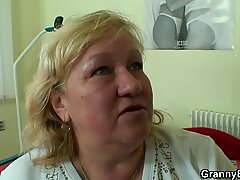 Nasty blowjob and doggystyle granny games